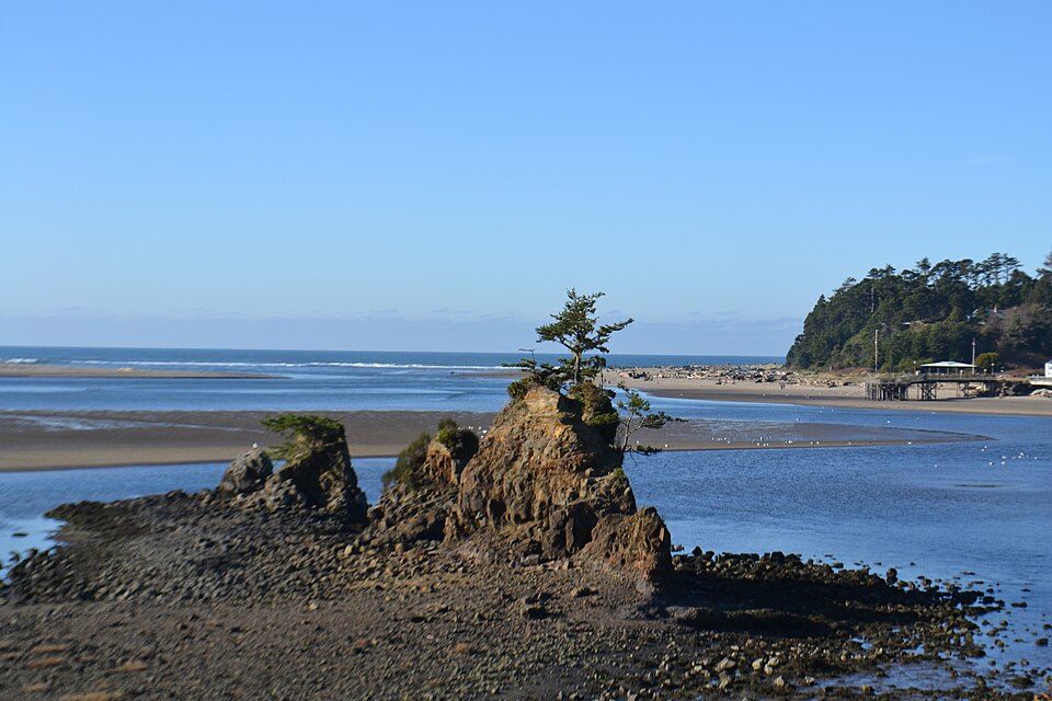 Siletz Bay sea rock and shoreline at Lincoln City on the Oregon coast
